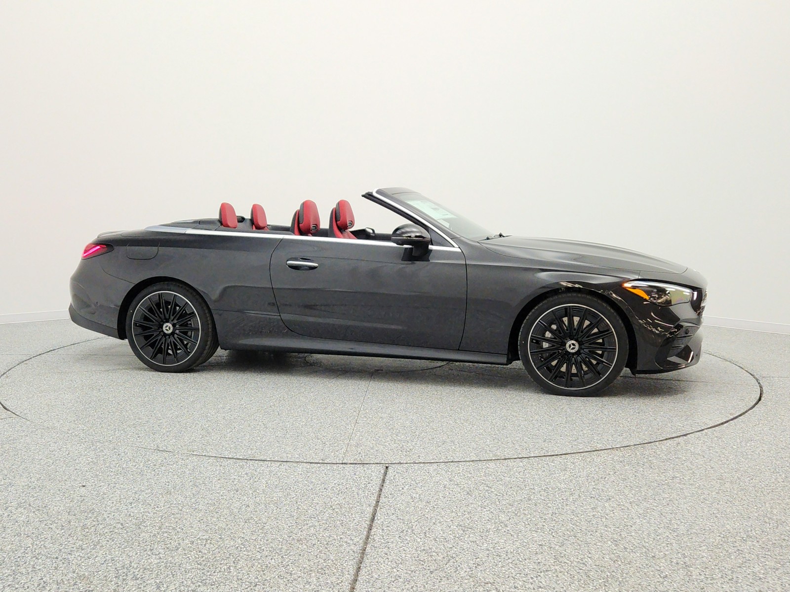 New 2026 Graphite Grey Metallic Mercedes-Benz CLE 450 4MATIC® Cabriolet image 4