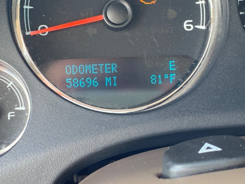 2009 Chevrolet Avalanche LT PU LOW MILES 58,696 in ,