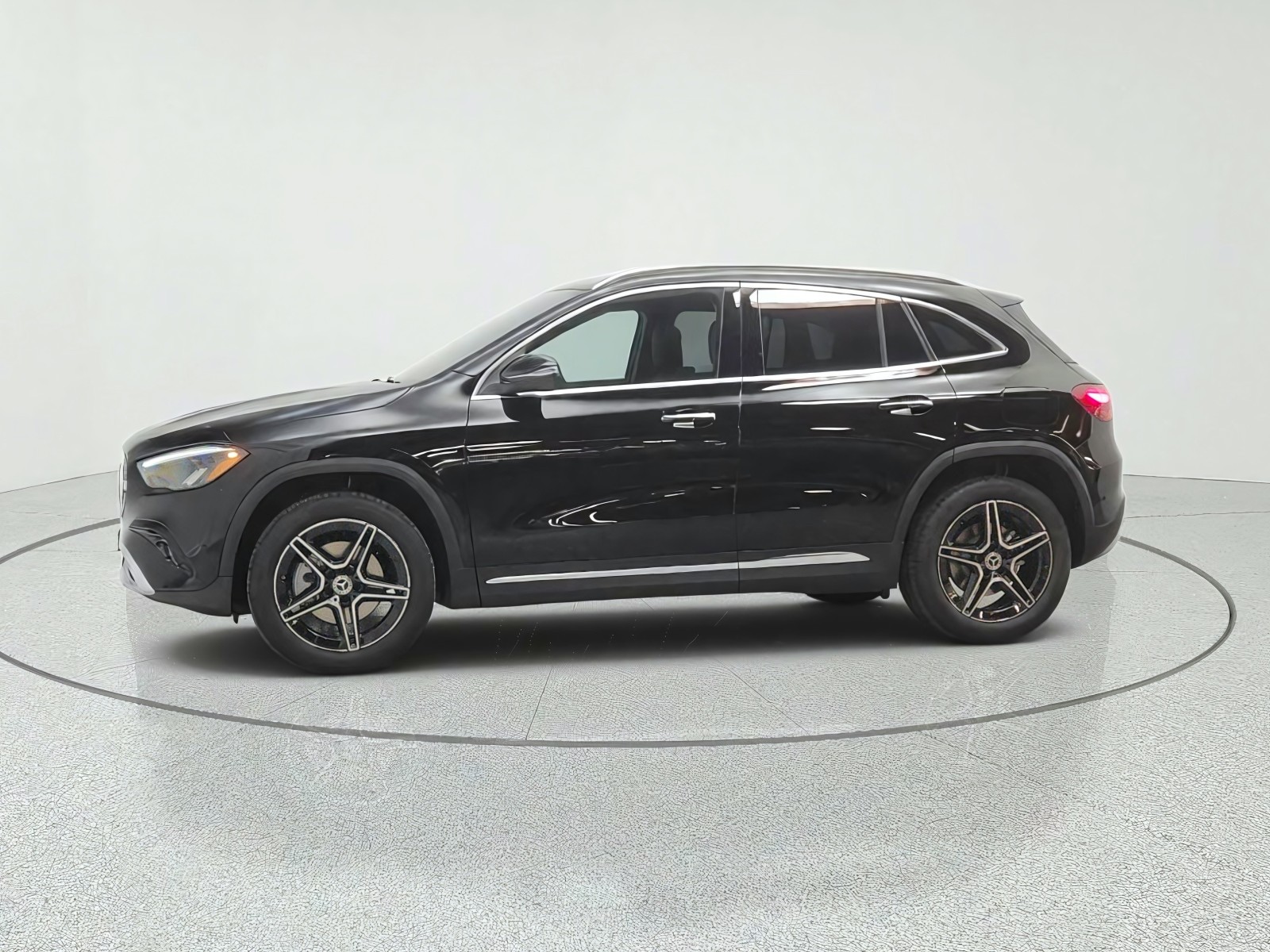 New 2026 Night Black Mercedes-Benz GLA 250 SUV image 8