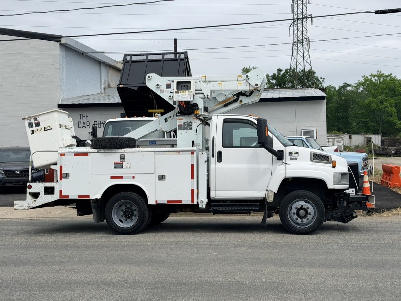 2008 Chevrolet C4500 39' DURALIFT Bucket Truck in ,