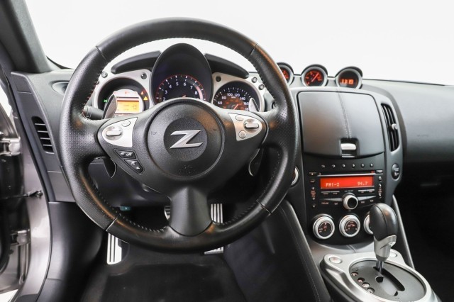 2010 Nissan 370Z Touring 21