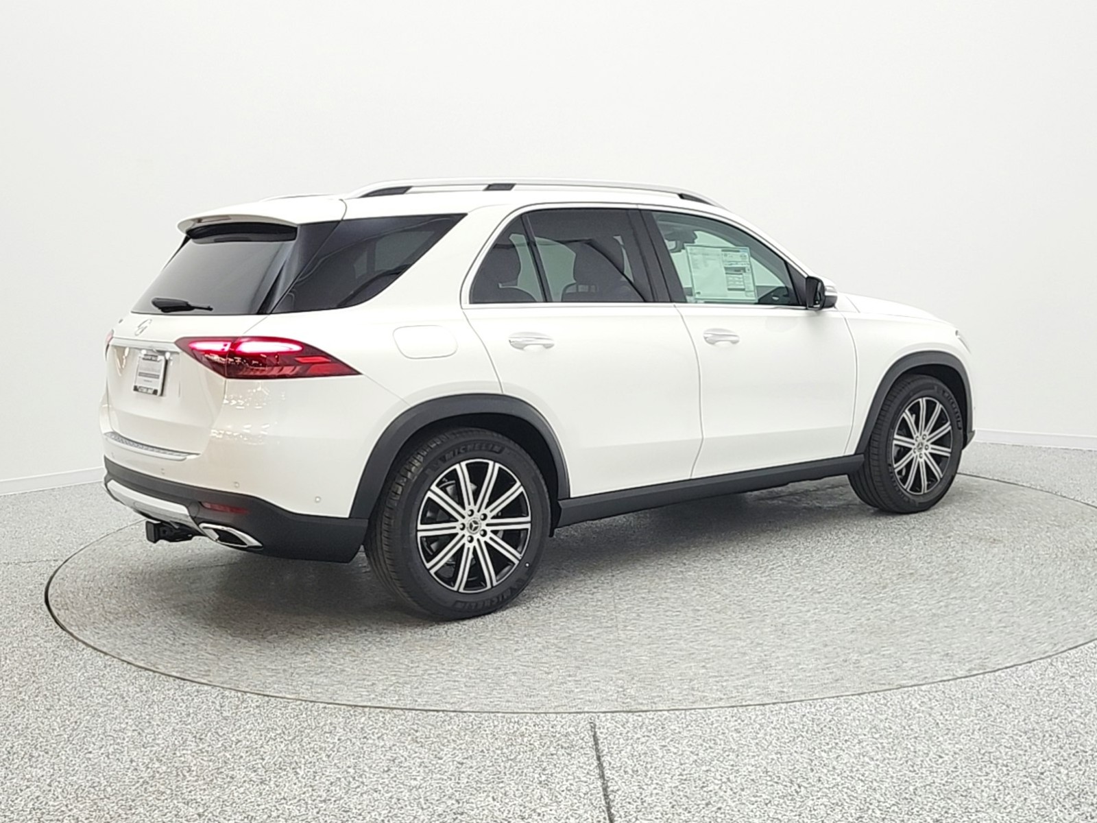 New 2026 Polar White Mercedes-Benz GLE 350 image 5