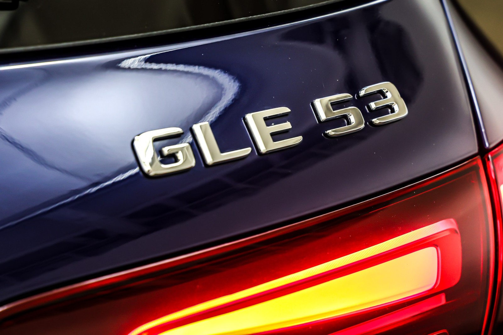 New 2026 MYSTIC BLUE METALLIC Mercedes-Benz AMG® GLE 53 image 9