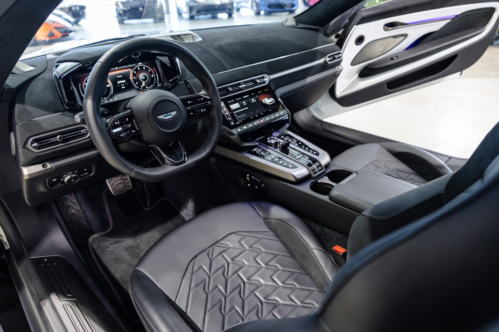 Used Car 2025 Aston Martin Vanquish  For Sale Under $420,000 In Boerne, Texas