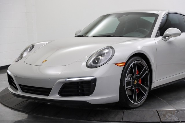 2019 Porsche 911 Carrera 4S 9