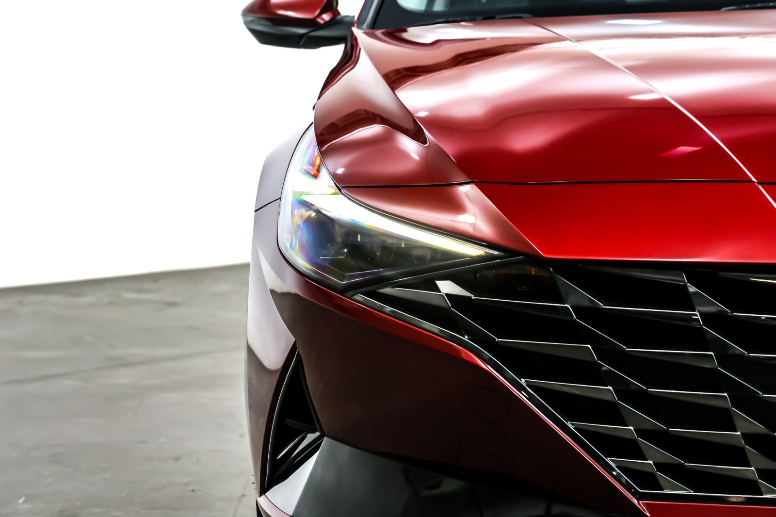 Used 2023 Ultimate Red Hyundai Limited image 14