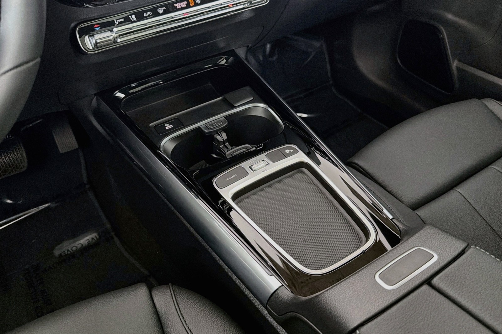 New 2026 Polar White Mercedes-Benz GLA 250 SUV image 5