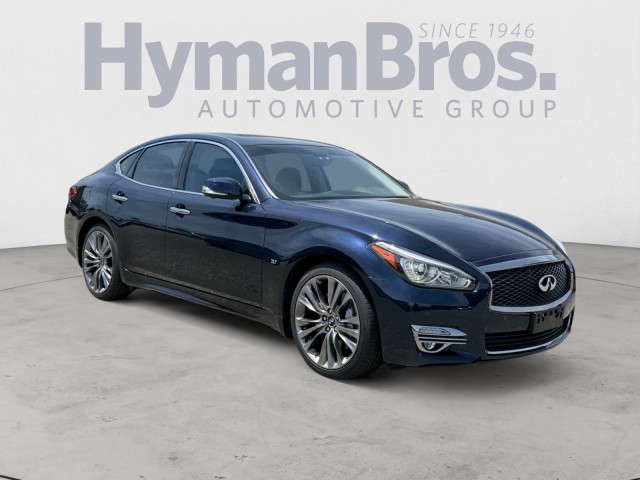 Hagane Blue 2019 INFINITI Q70 3.7 Luxe RWD Sedan Rear-Wheel Drive Automatic