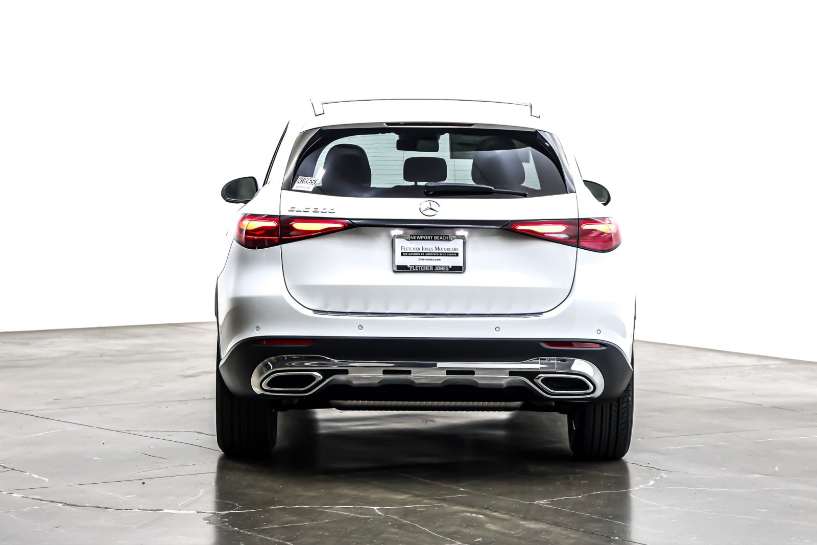 New 2026 Polar White Mercedes-Benz GLC 300 SUV image 3