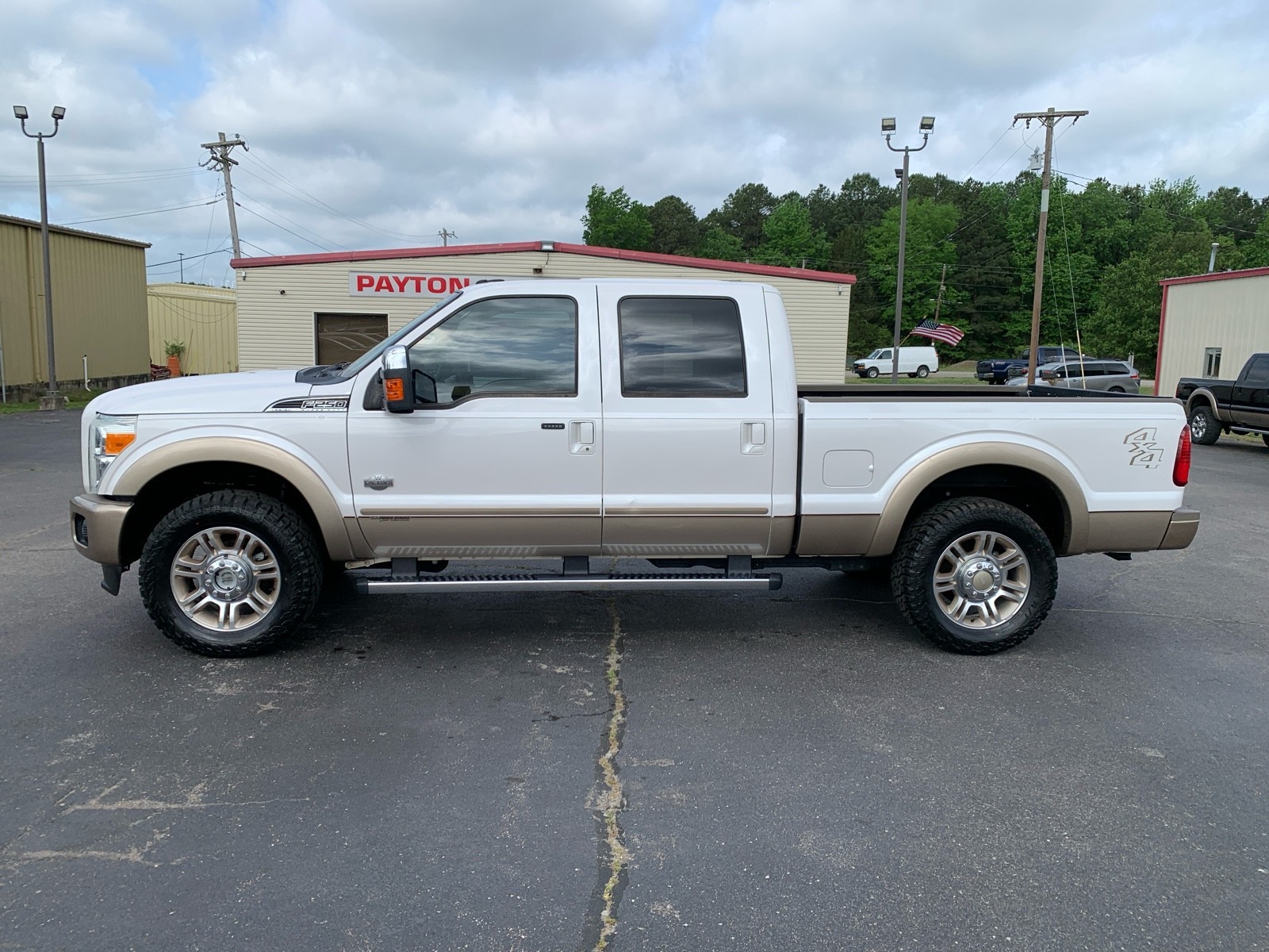 2011 Ford F-250 Super Duty King Ranch Crew Cab 4WD