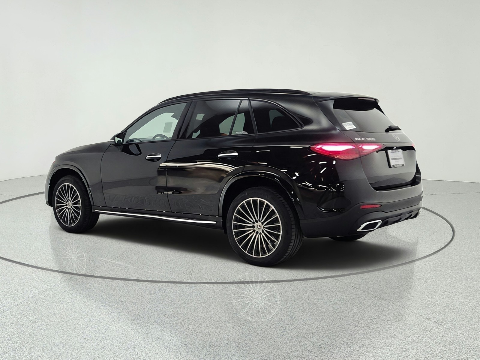 New 2026 Black Mercedes-Benz GLC 300 SUV image 7