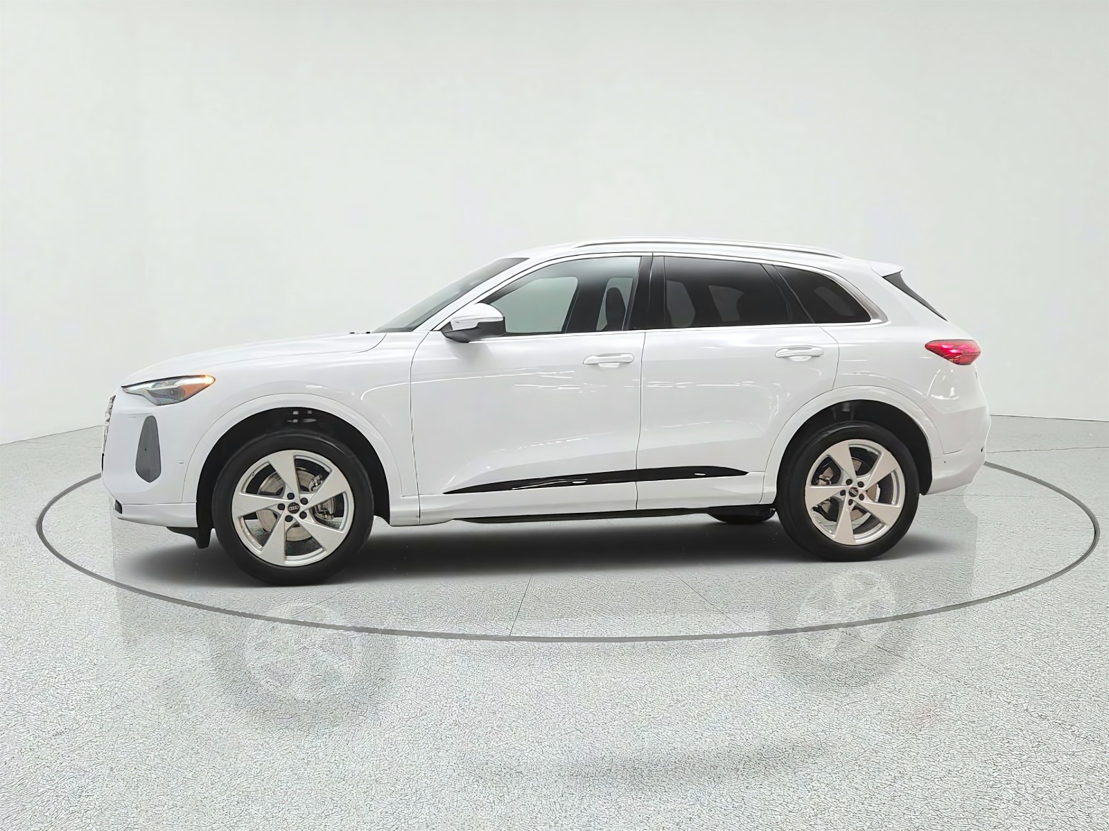 Used 2025 Glacier White Metallic Audi Premium Plus image 8