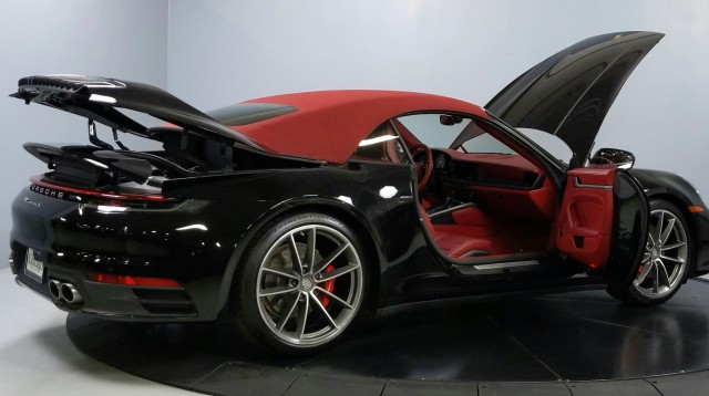 2020 Porsche 911 Carrera S 15