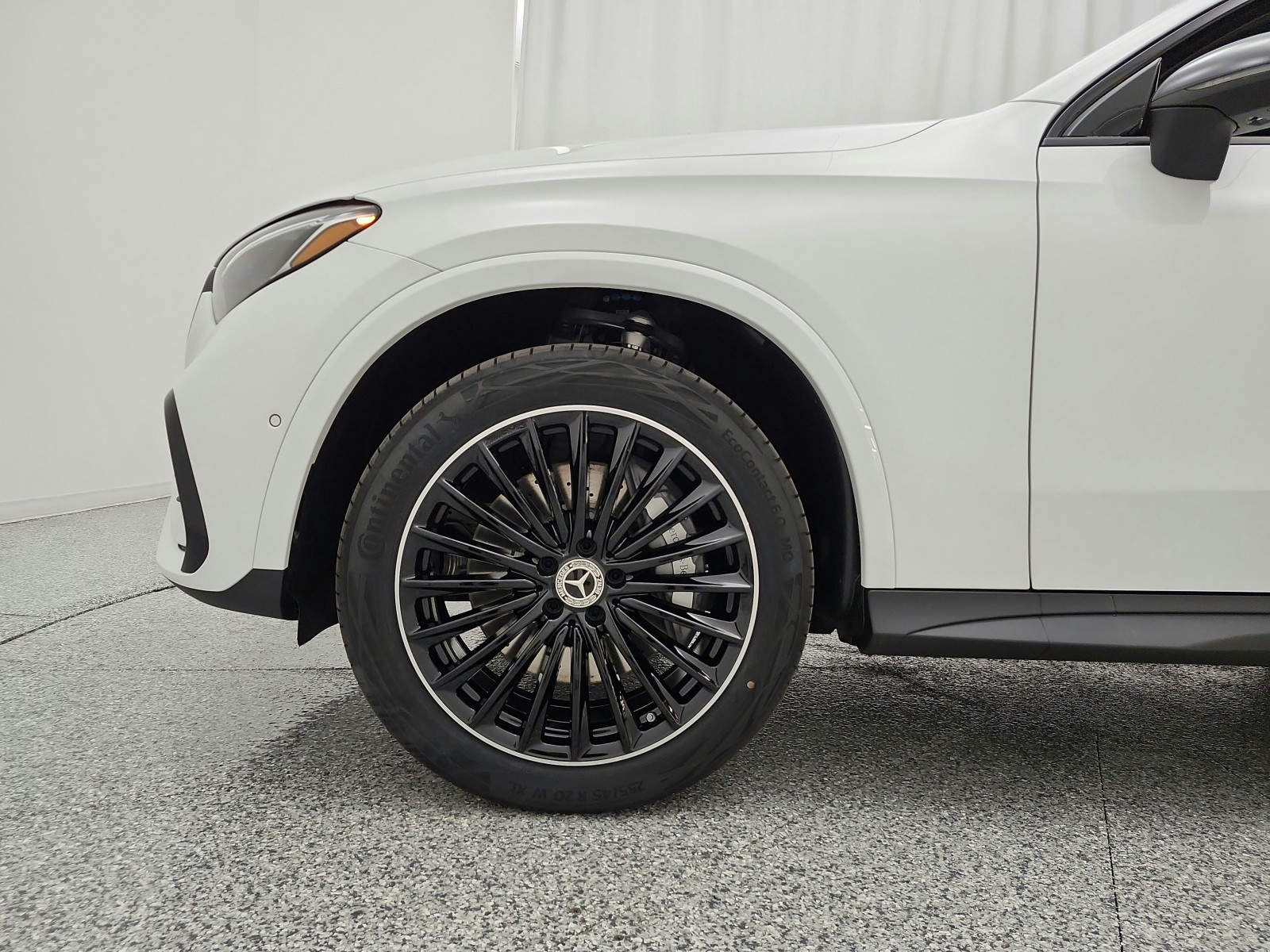 New 2027 MANUFAKTUR Moonlight White Metallic Mercedes-Benz GLC 300 SUV image 13