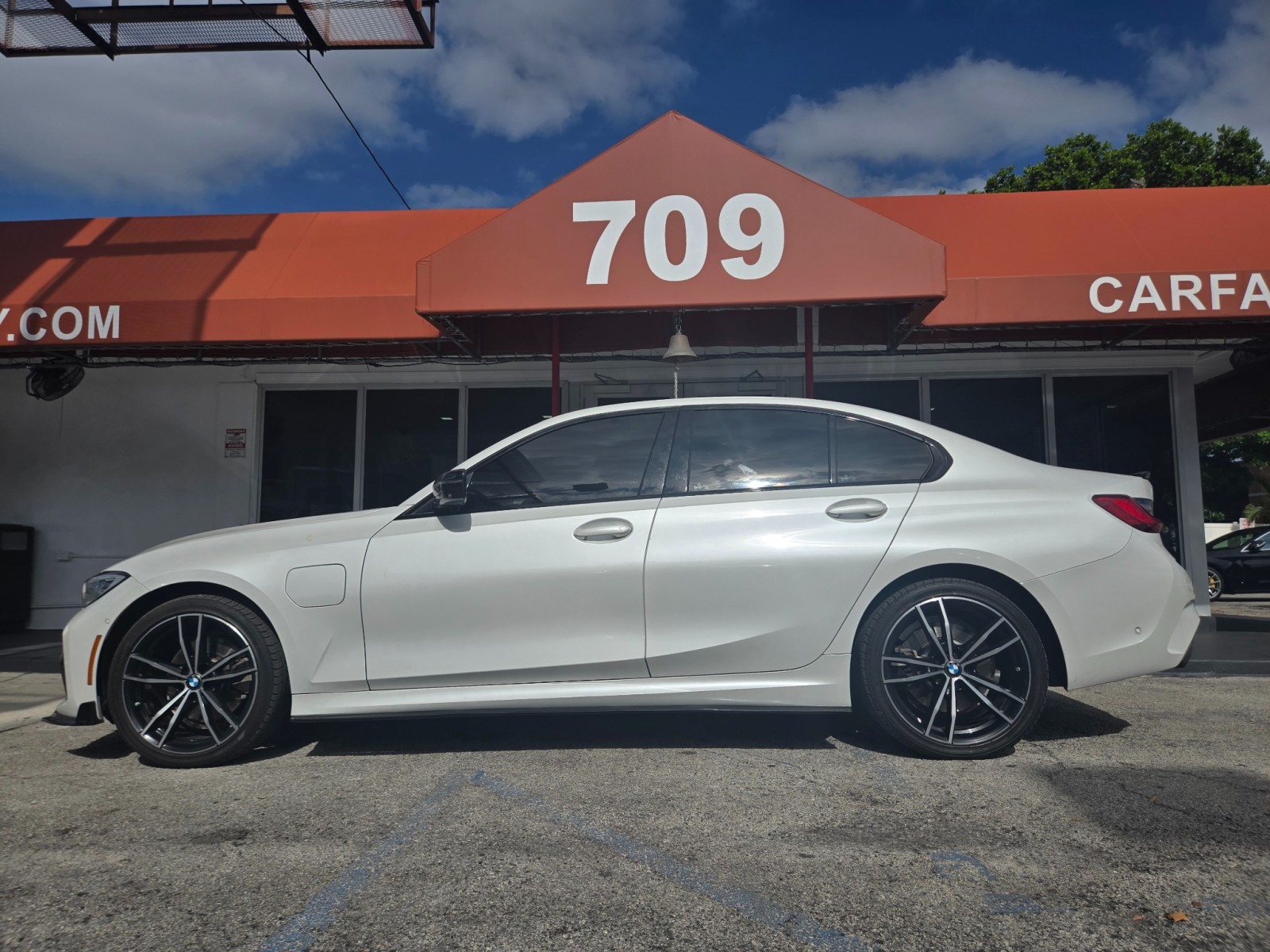 2021 BMW 330e - $18,988