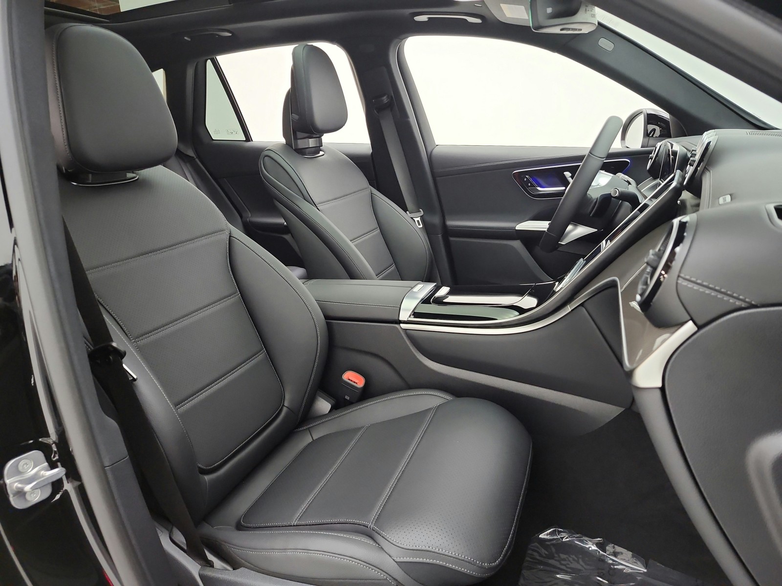 New 2027 Black Mercedes-Benz GLC 300 SUV image 14