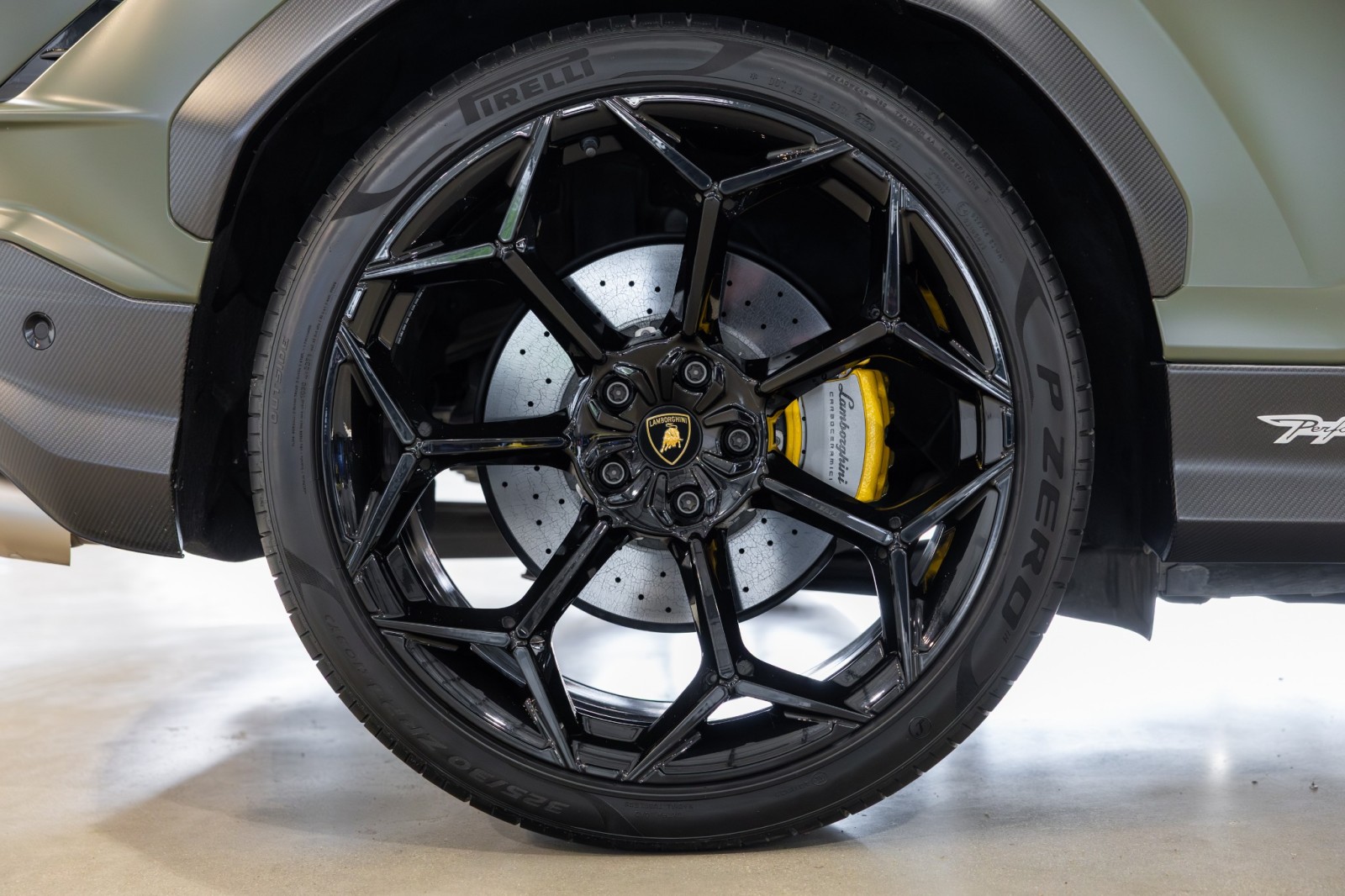 Used Car 2023 Lamborghini Urus  Performante For Sale Under $300,000 In Boerne, Texas