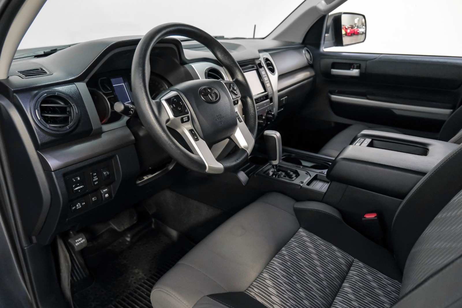 2018 Toyota Tundra 4WD CrewMax SR5 Lifted CustomWheels TowPkg RemoteStart 13