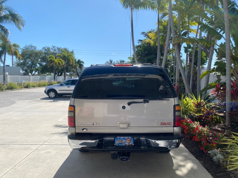 2004 GMC Yukon XL SLE 1 OWNER LEATHER SUNROOF in , 