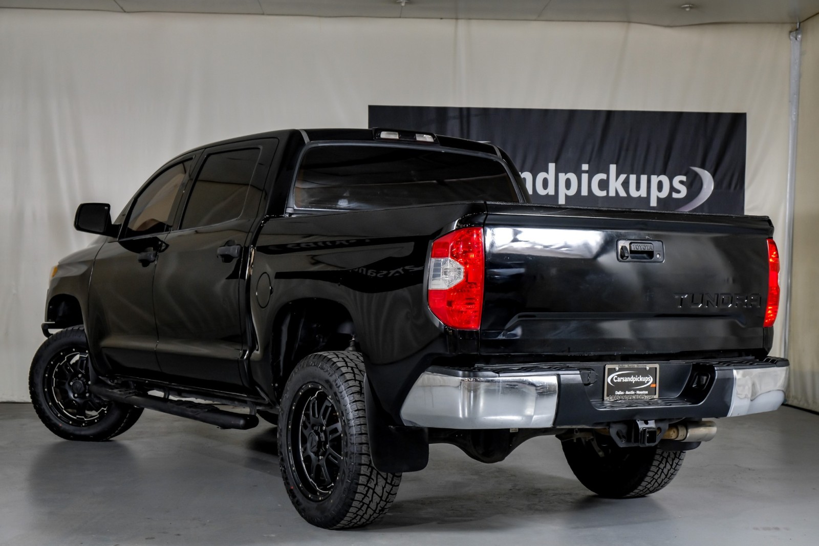 2015 Toyota Tundra 4WD Truck SR5 10