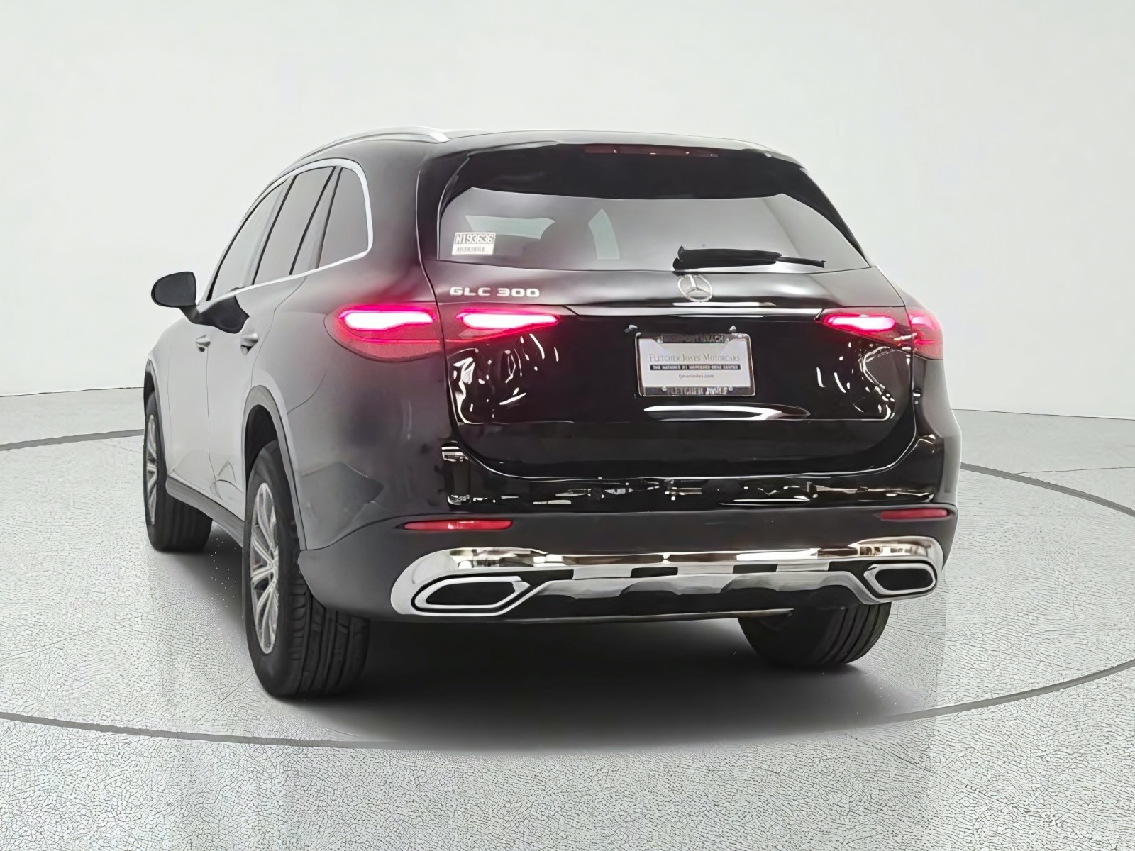 New 2026 Black Mercedes-Benz GLC 300 SUV image 6