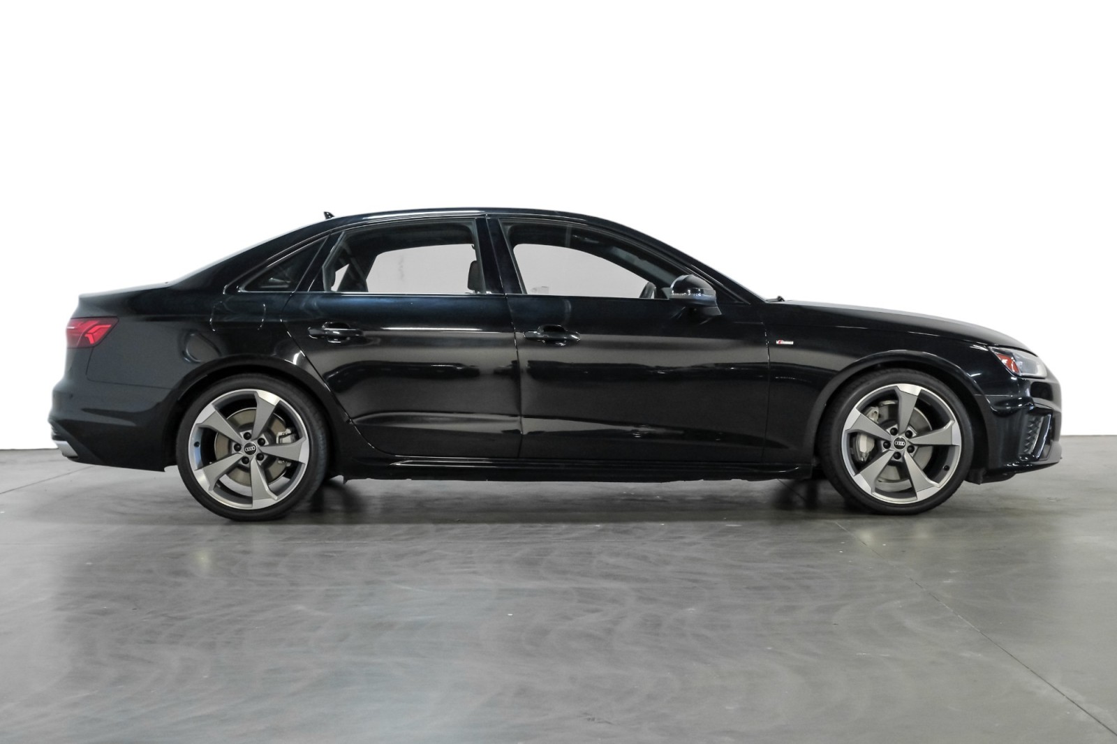 2021 Audi A4 Sedan S line Premium Plus quattro BOSound SLine BlackOpticPkg 4