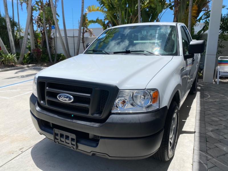 2005 Ford F-150 PU STX LOW MILES 18,931 in , 