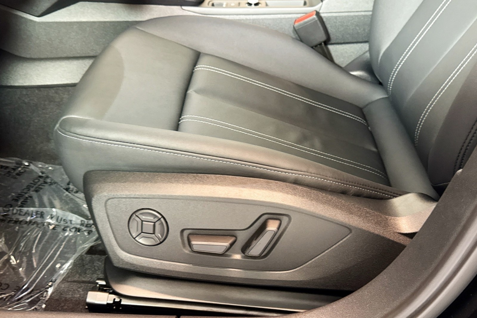 New 2026 Brilliant Black Audi Premium quattro image 17