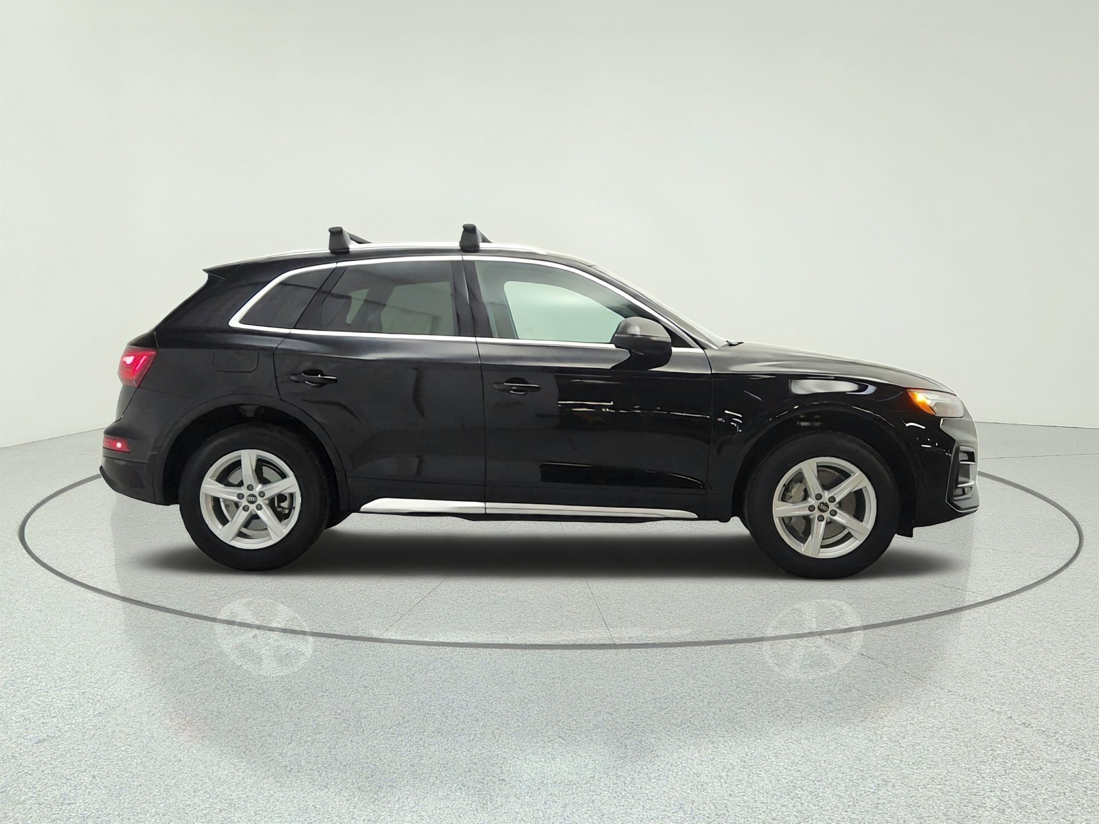 Used 2023 Brilliant Black Audi Premium image 4