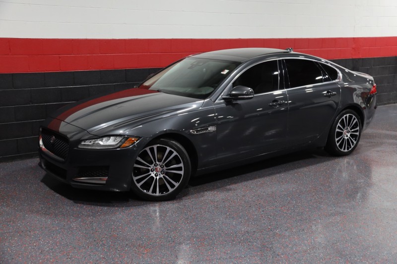 2016 Jaguar XF 35t Prestige AWD 4dr Sedan in , 