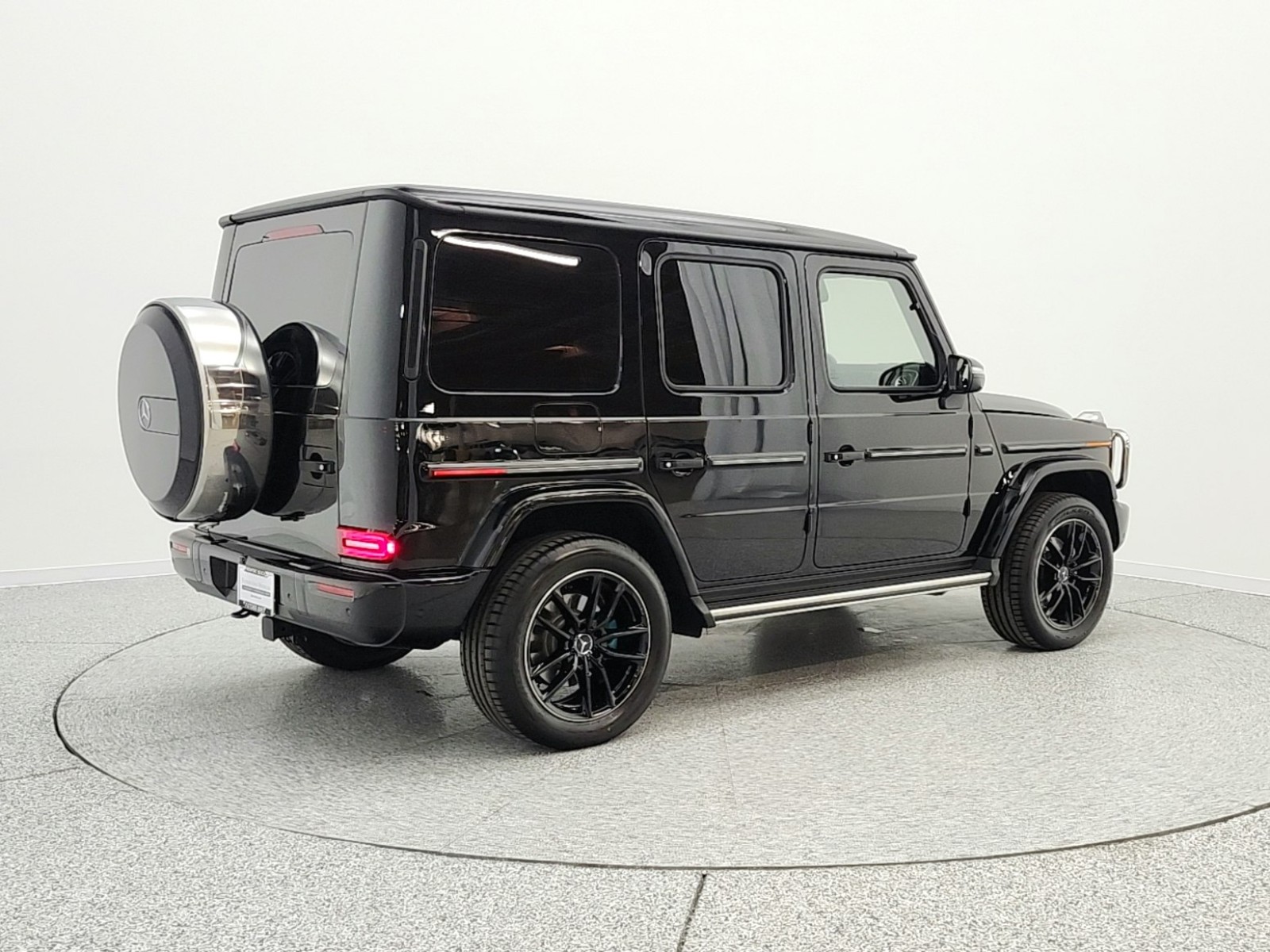 Used 2025 Obsidian Black Metallic Mercedes-Benz G 550 SUV image 5