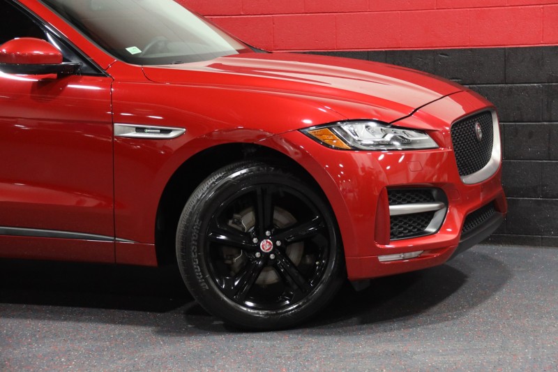 2017 Jaguar F-PACE 35t R-Sport AWD 4dr Suv in , 