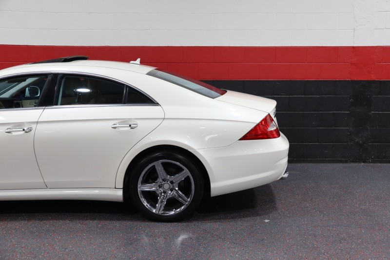 2010 Mercedes-Benz CLS550 AMG Sport 4dr Sedan in , 