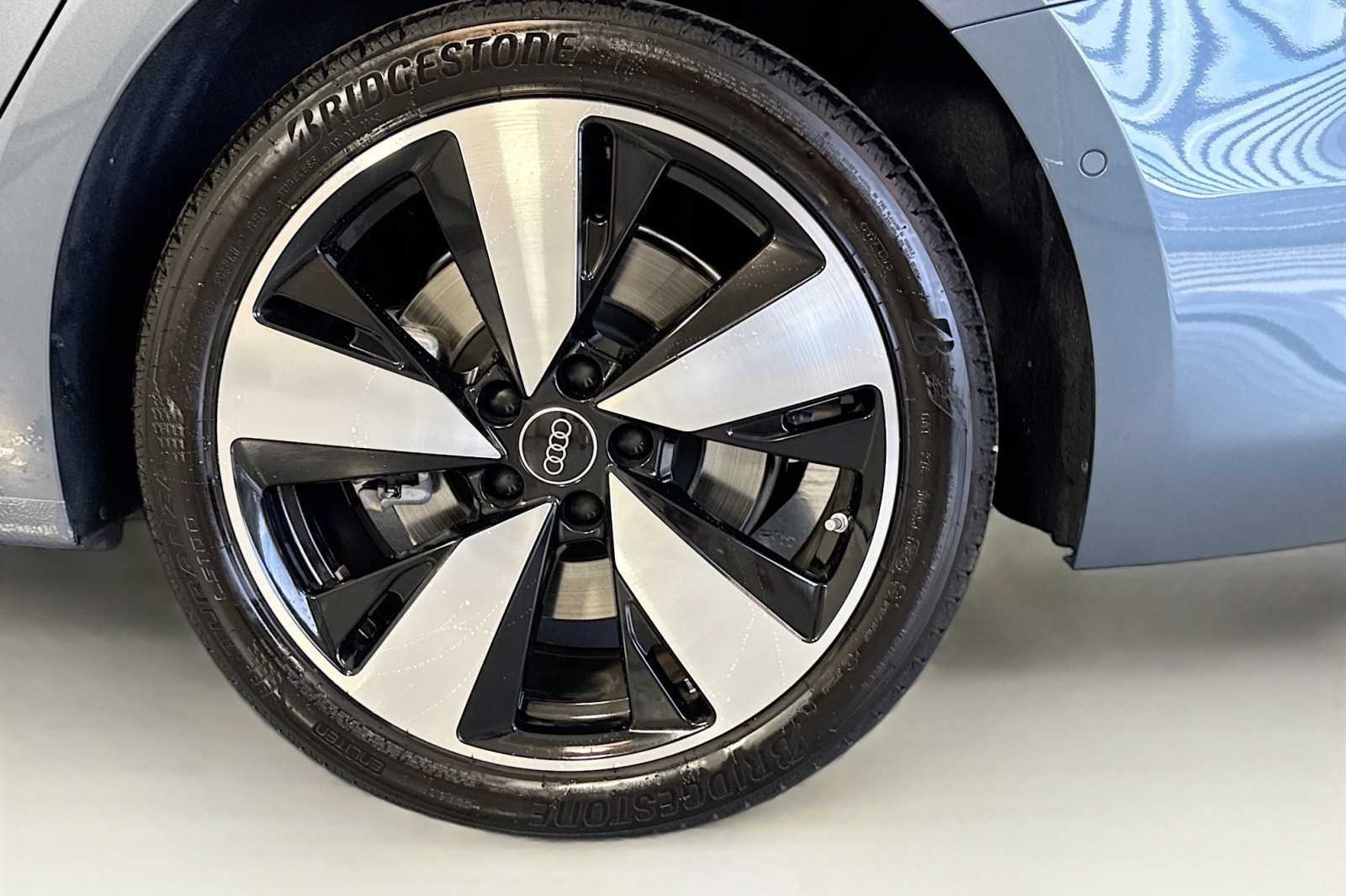 Used 2025 HORIZON BLUE Audi Prestige image 28