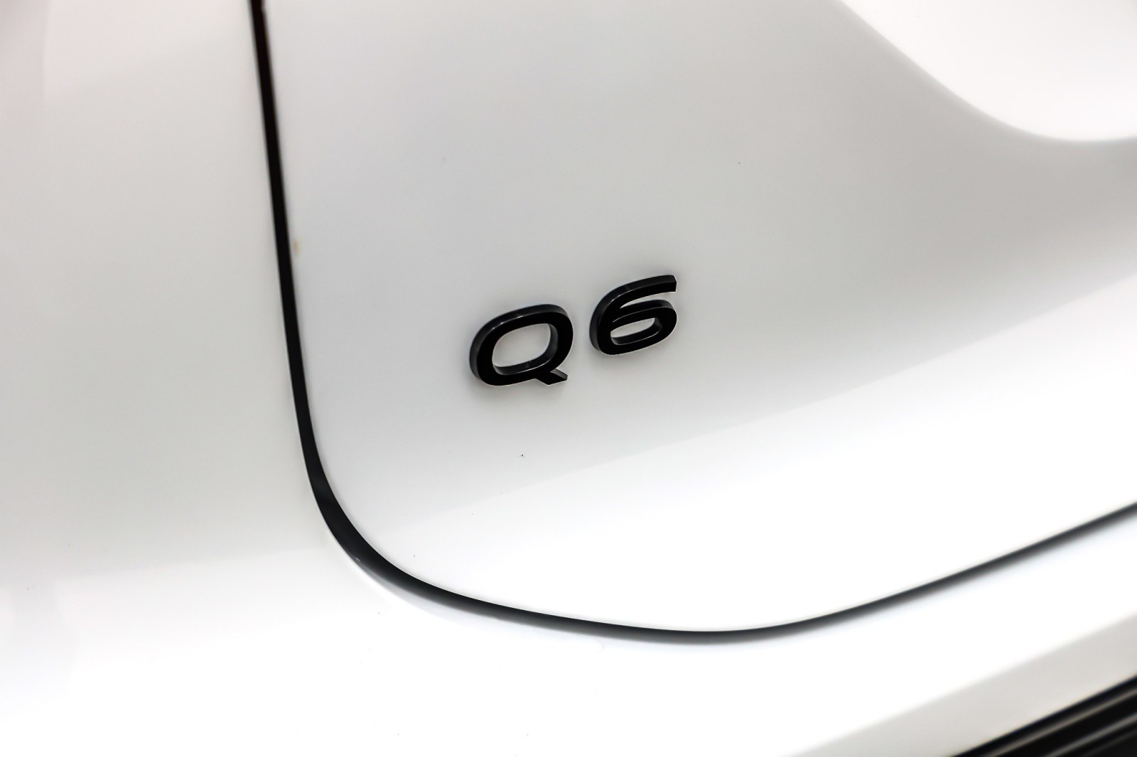 New 2025 Glacier White Metallic Audi Premium Plus quattro image 9