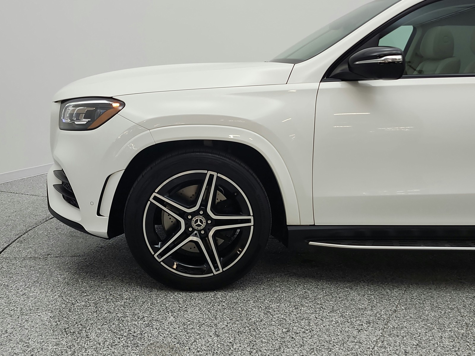 Used 2021 Polar White Mercedes-Benz GLS 580 4MATIC® SUV image 24