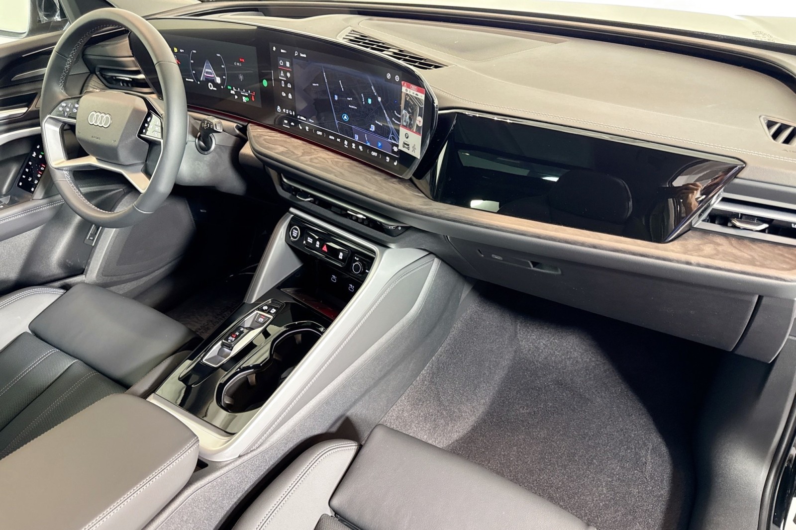 New 2025 Mythos Black Metallic Audi Premium Plus 2.0 TFSI quattro image 26