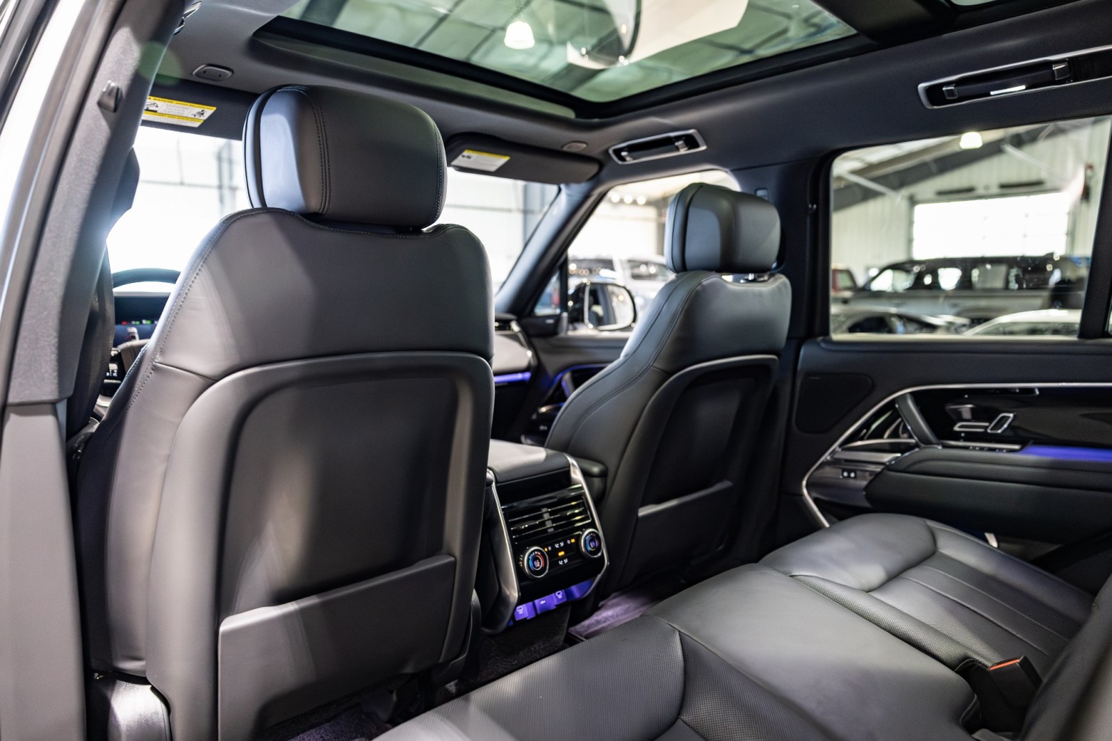 Used Car 2023 Land Rover Range Rover  Se - $140,310 Msrp - 23 Inch Wheels - Black Contrast Roof - One Owner For Sale Under $120,000 In Boerne, Texas