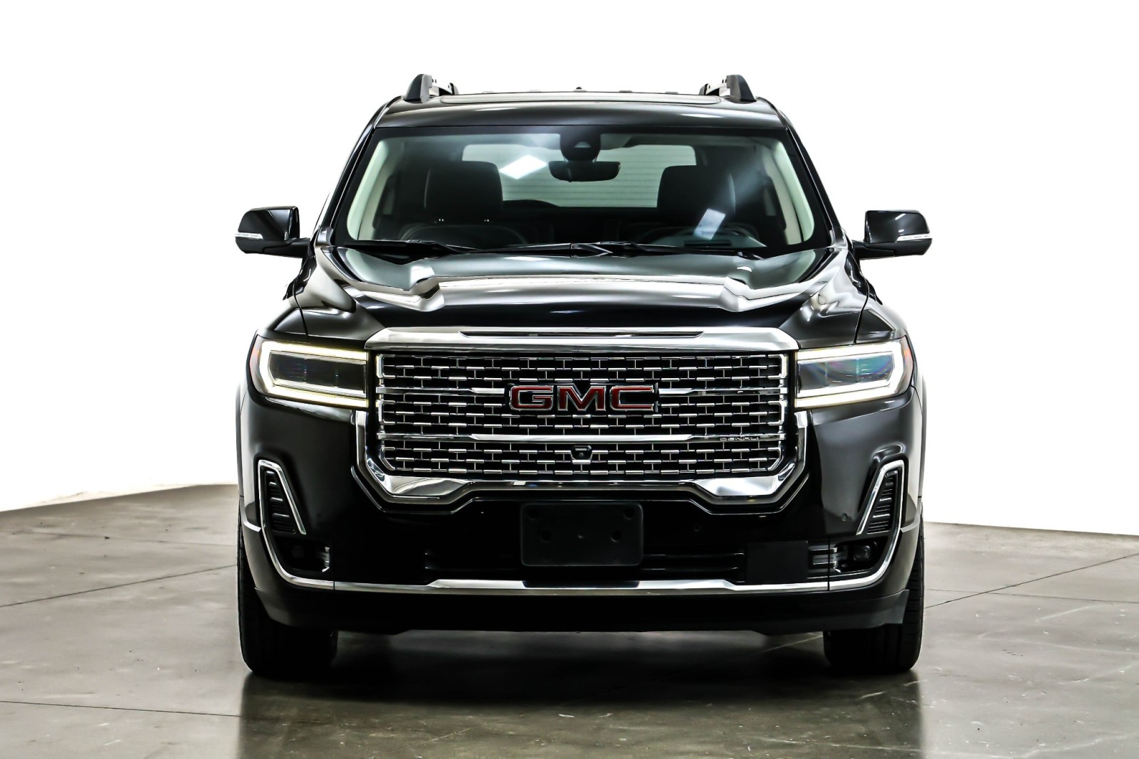 Used 2023 Ebony Twilight Metallic GMC AWD 4dr Denali image 3