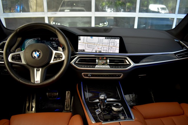 2021 BMW X7 M Sport Executive Pkg. Luxury Seating Pano Moonroof Cold Weather Park Assist 22 Wheels MSRP $90,645 18