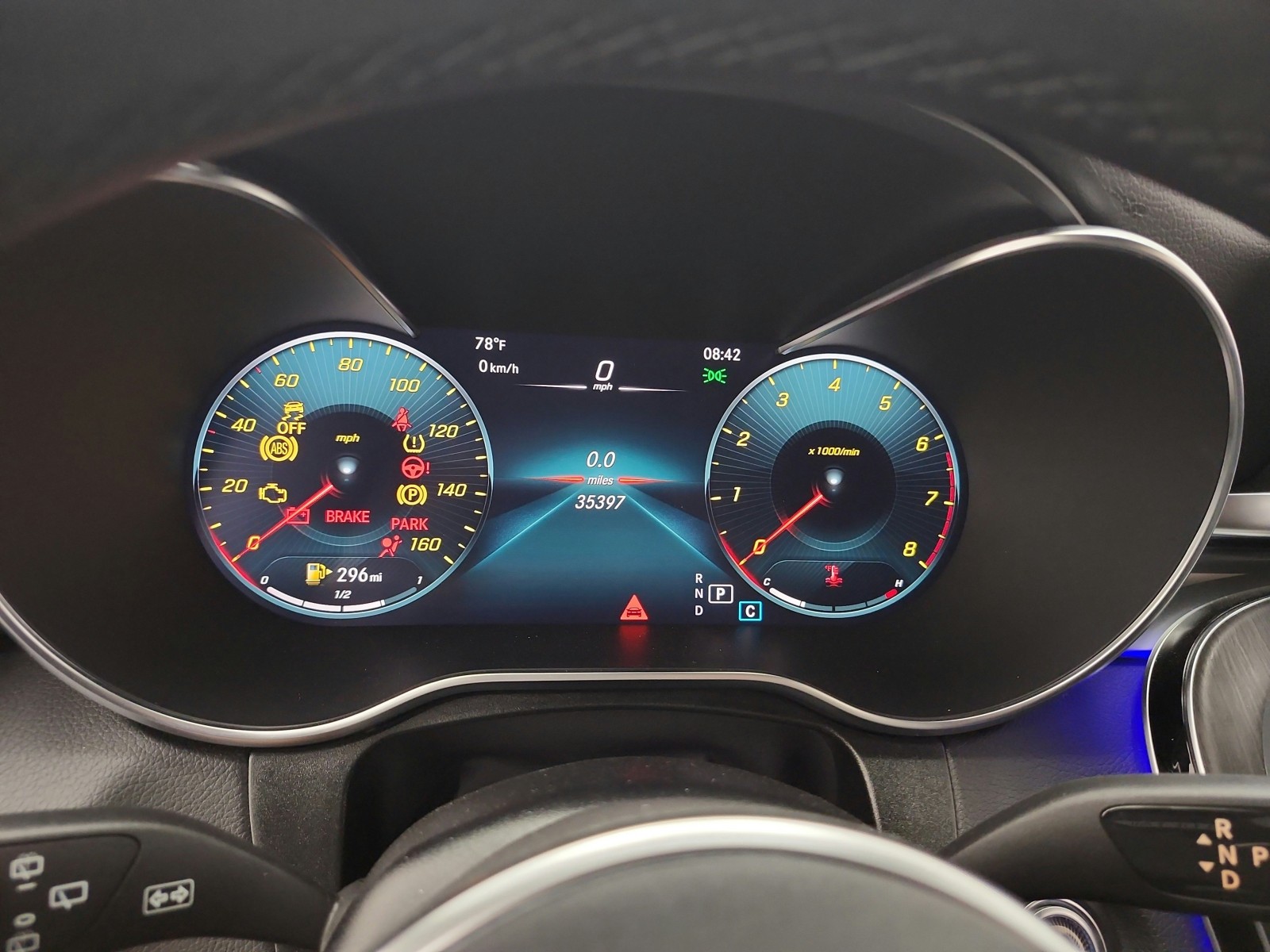 Used 2022 Black Mercedes-Benz GLC 300 SUV image 11