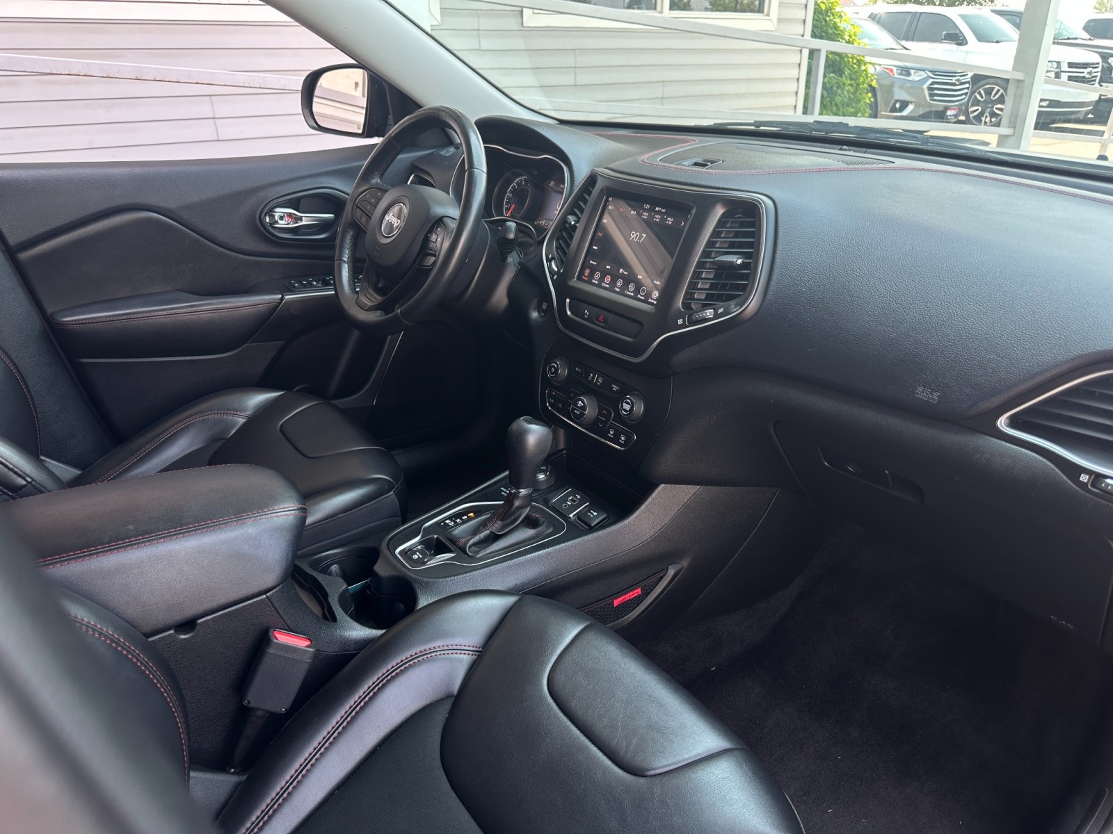 2019 Jeep Cherokee Trailhawk 29