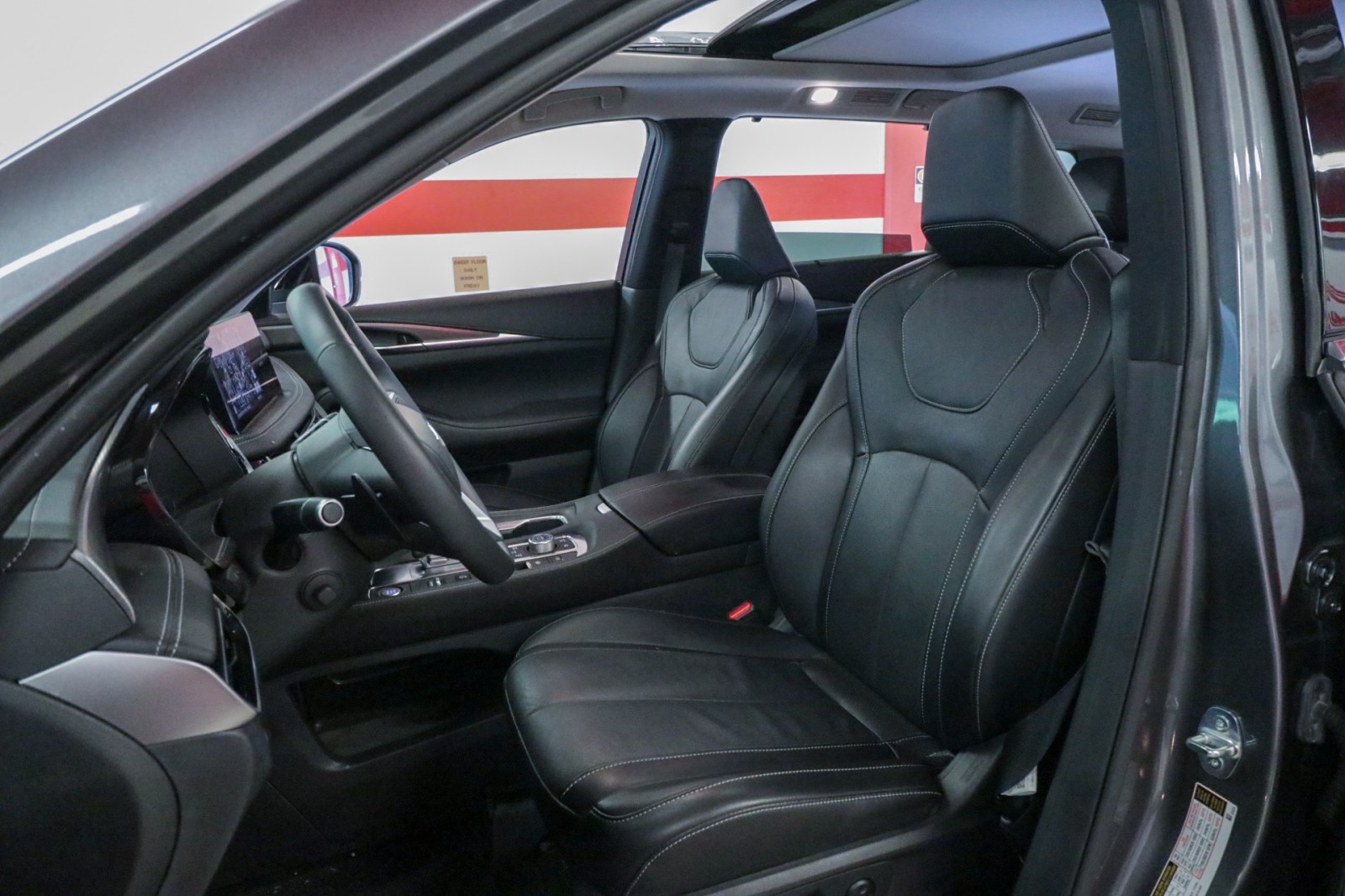 Used Car 2023 Infiniti Qx60  Luxe For Sale Under $40,000 In Austin, Texas