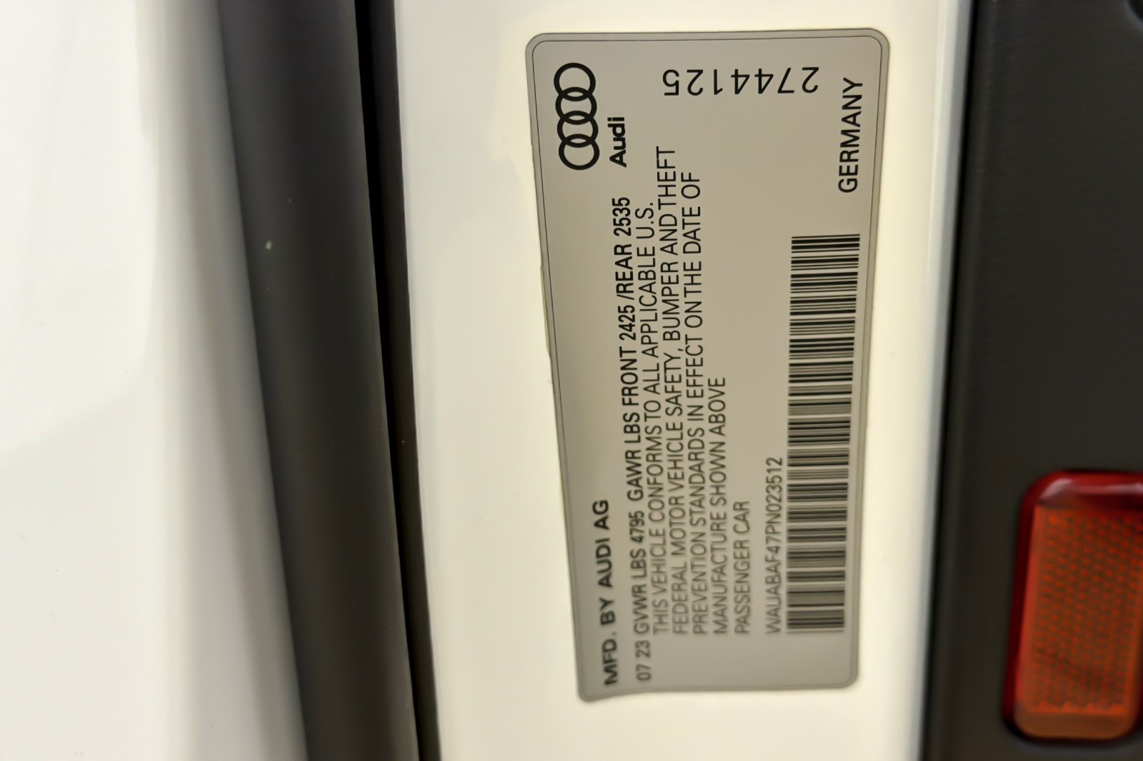 Used 2023 Ibis White Audi Premium 40 TFSI quattro image 26