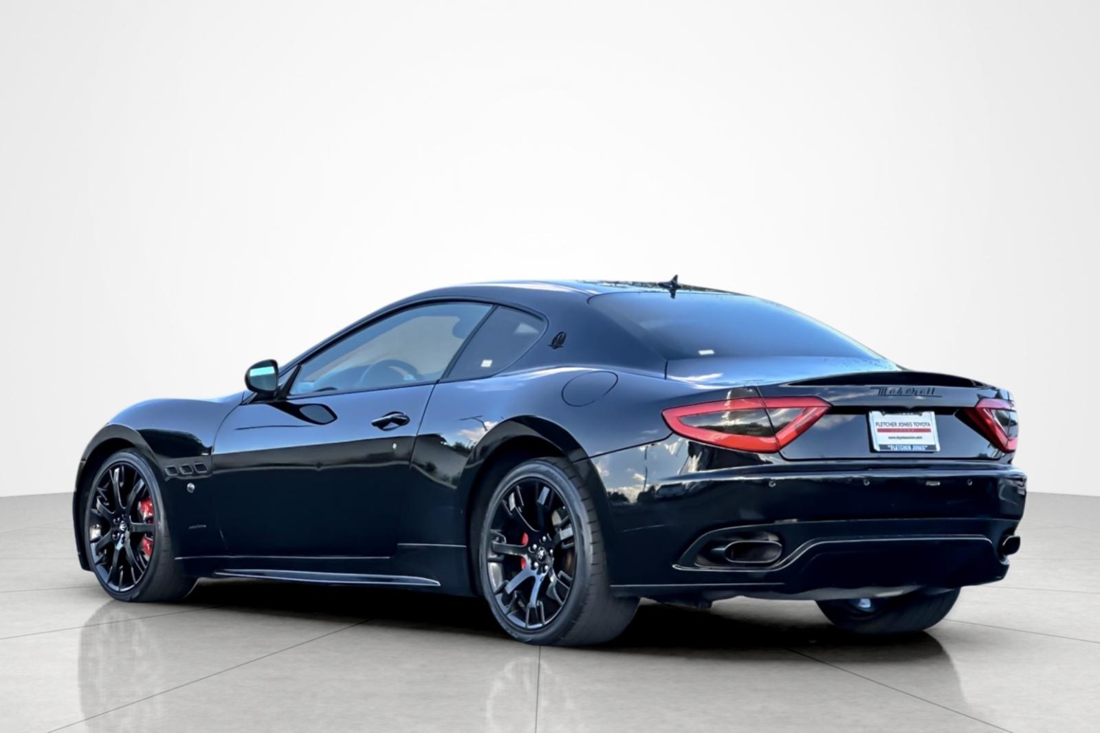 Used 2012 BLACK Maserati S image 3