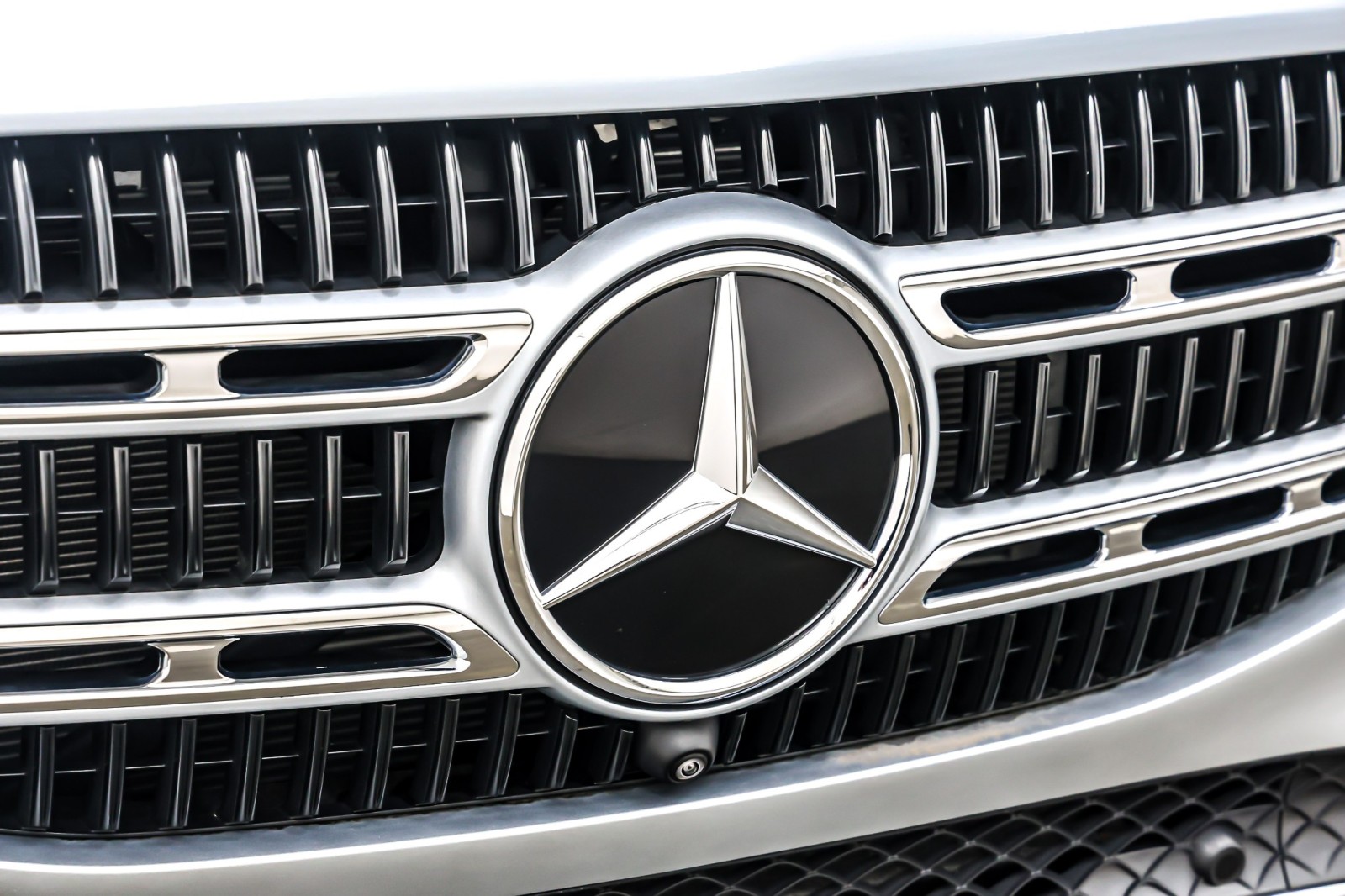 New 2025 Cirrus Silver Metallic Mercedes-Benz GLE 450e image 13