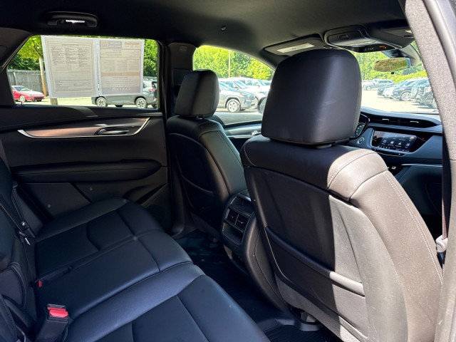 CadillacXT541