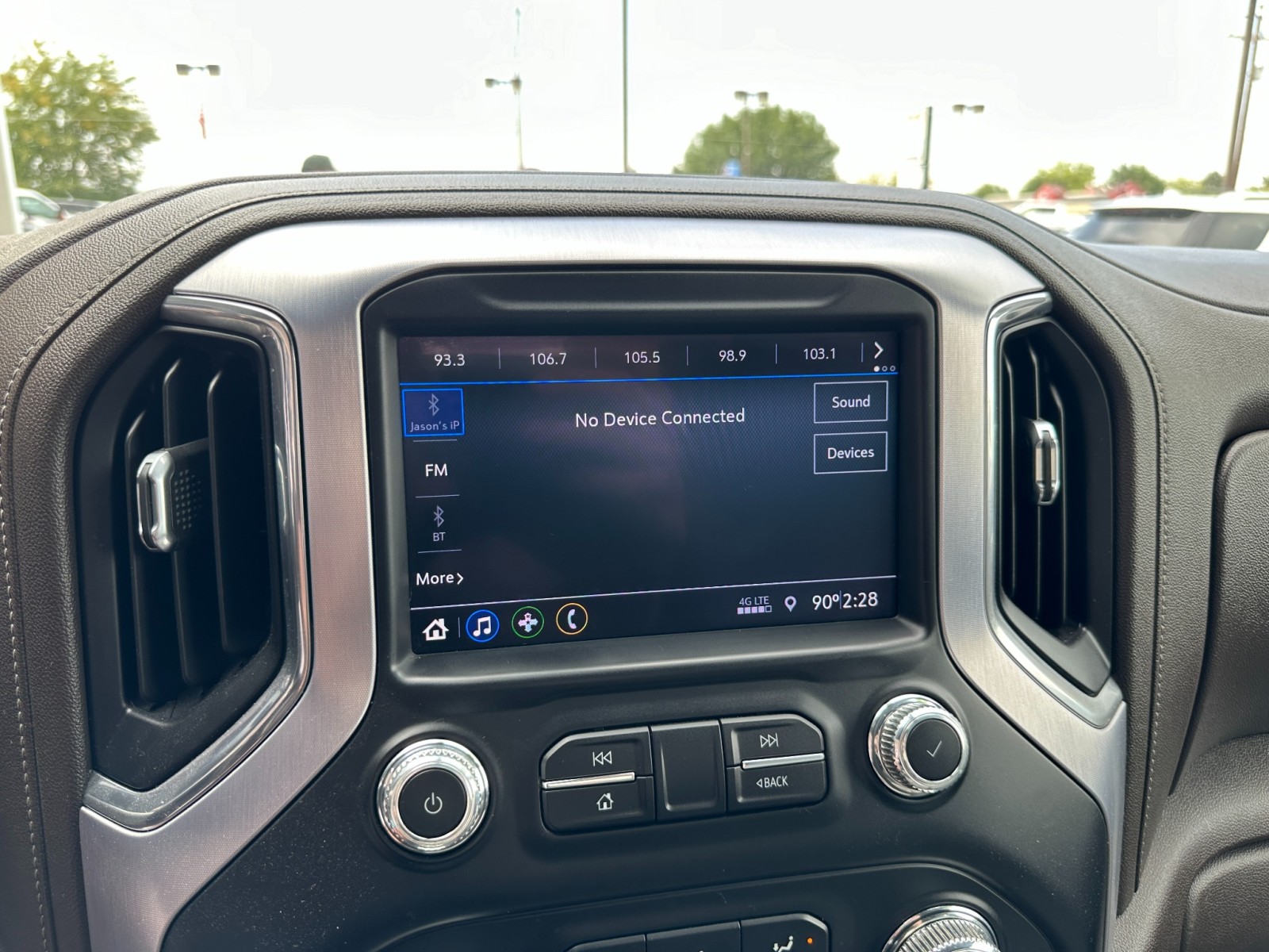 2020 GMC Sierra 1500 SLE 24