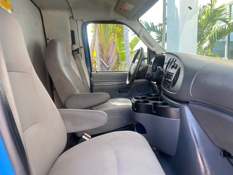 2006 Ford Econoline Commercial Cutaway LOW MILES 27,641 1 OWNER in , 