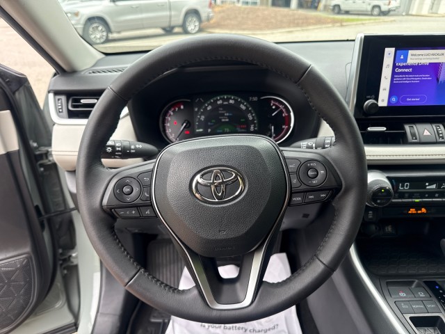 ToyotaRAV423